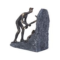 Статуэтка из полистоуна "У цели"